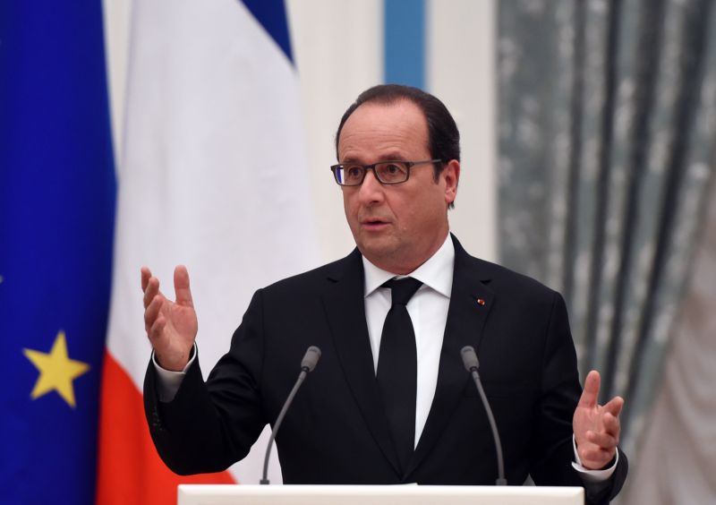 Hollande přislíbil porážku Islámského státu. Hollande přislíbil porážku Islámského státu.
