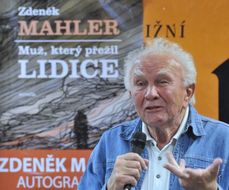 Kniha Zdeňka Mahlera Muž, který přežil Lidice se stala předlohou českého filmu Lidice.
