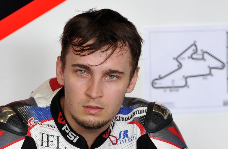 Motocyklový závodník Karel Abraham bude v příští sezoně startovat v mistrovství světa superbiků v týmu Milwaukee BMW společně s vítězem britského šampionátu Joshem Brookesem. Motocyklový závodník Karel Abraham bude v příští sezoně startovat v mistrovství světa superbiků v týmu Milwaukee BMW společně s vítězem britského šampionátu Joshem Brookesem.
