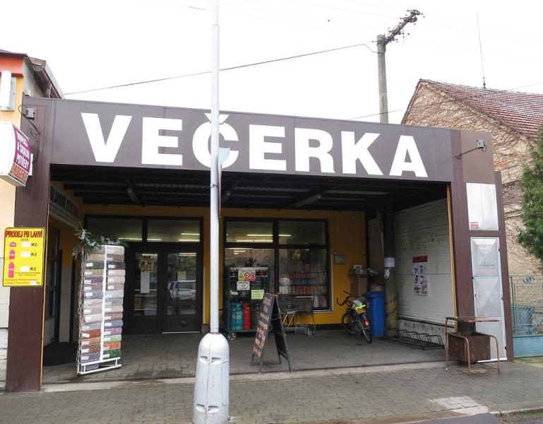 Jedna z uzavřených provozoven.