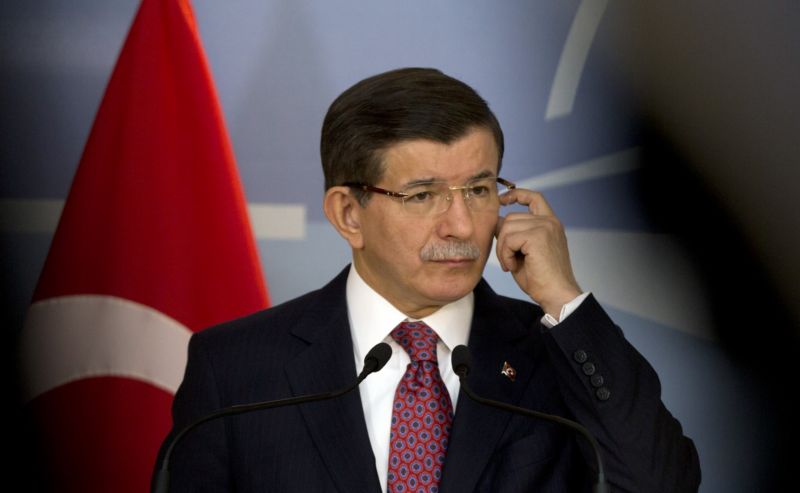 Turecký premiér Ahmet Davutoglu.