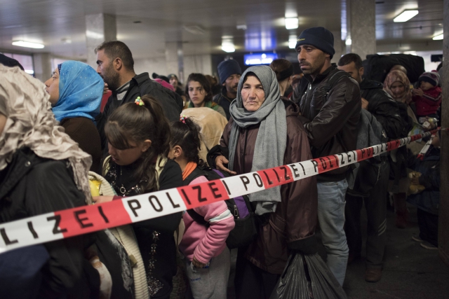 Běženci v Berlíně. Maassen vyzval ty, kteří se v domovině dostali do kontaktu s islamisty, aby podali úřadům co nejvíce informací.