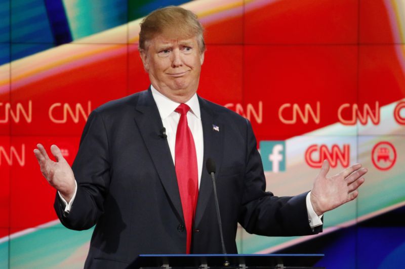 Donald Trump při předvolební debatě v Las Vegas. Donald Trump při předvolební debatě v Las Vegas.