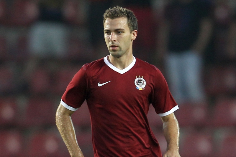 Záložník Josef Hušbauer přestoupil ze Sparty do konkurenčního pražského klubu Slavie. 
