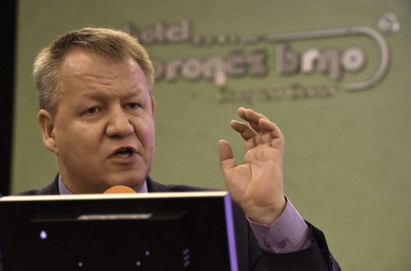 Ministr zdravotnictví Svatopluk Němeček.