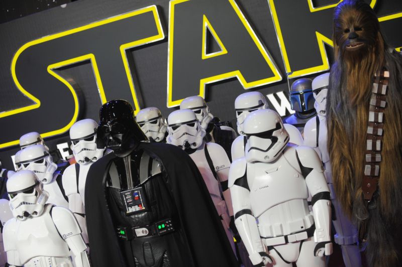 Premiéra Star Wars. 