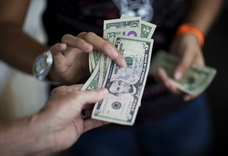 Dluhopisy Ukrajiny ve vlastnictví Ruska v hodnotě tří miliard dolarů jsou oficiální státní dluh. Dluhopisy Ukrajiny ve vlastnictví Ruska v hodnotě tří miliard dolarů jsou oficiální státní dluh.