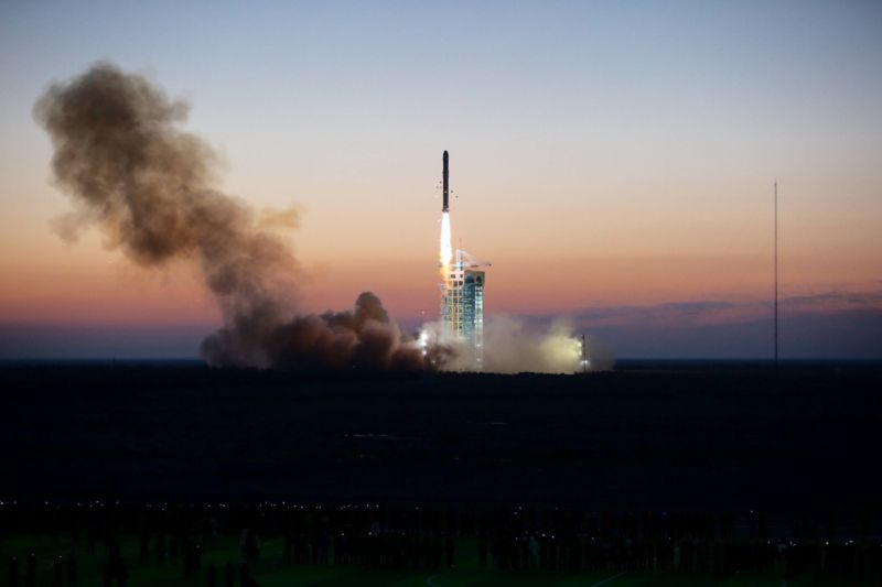 Družici vynesla raketa z kosmodromu v provincii Kan-su. Družici vynesla raketa z kosmodromu v provincii Kan-su.