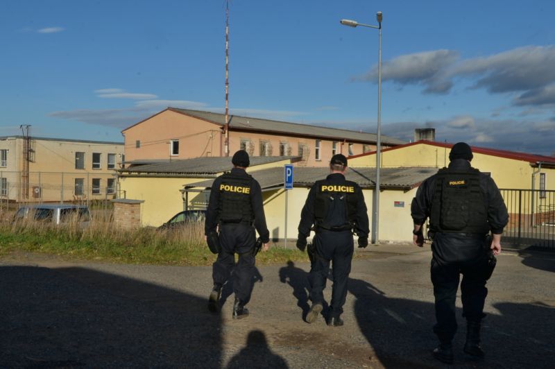 Policie zatím zadržela na území ČR 8175 nelegálních uprchlíků.