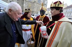 Až 49 procent přispěvatelů tvrdí, že podpořili pouliční sbírky.