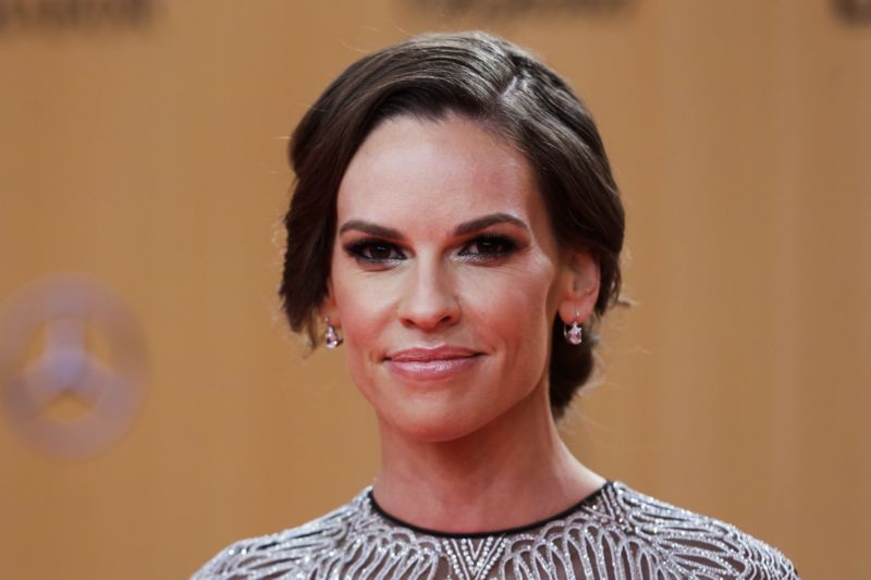 Hilary Swank má už zase důvod k úsměvu.