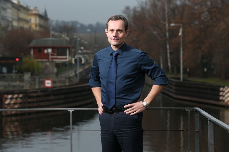 Lídr slovenské opoziční strany #SIEŤ Radoslav Procházka.