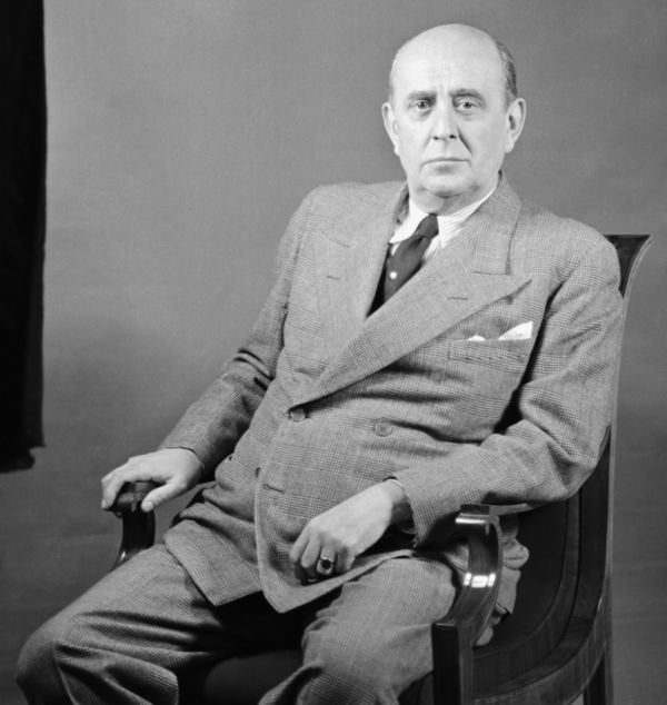 Ministr zahraničních věcí Jan Masaryk na snímku z roku 1947. Ministr zahraničních věcí Jan Masaryk na snímku z roku 1947.