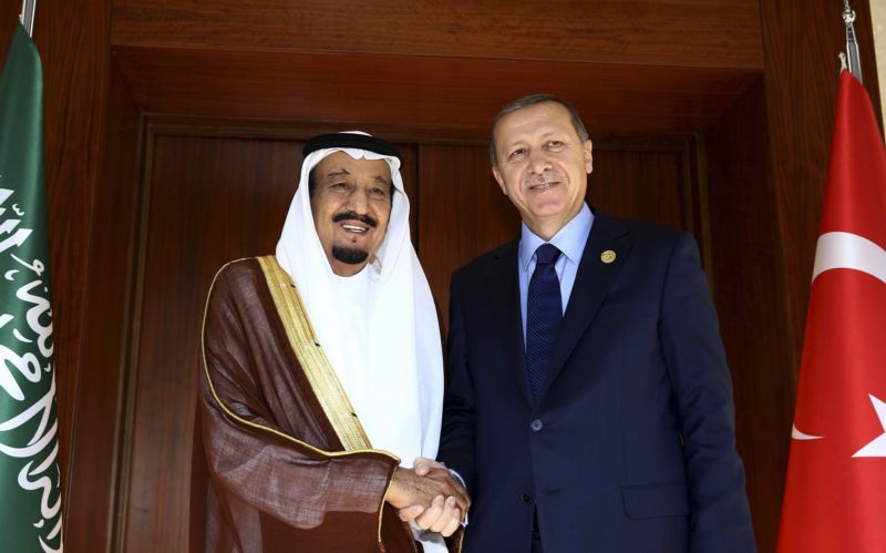 V Rijádu se s králem Salmánem (vlevo) setkal turecký prezident Recep Tayyip Erdogan,