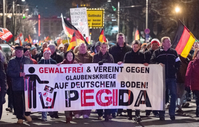 Vlastenečtí Evropané proti islamizaci Západu - Pegida. Vlastenečtí Evropané proti islamizaci Západu - Pegida.