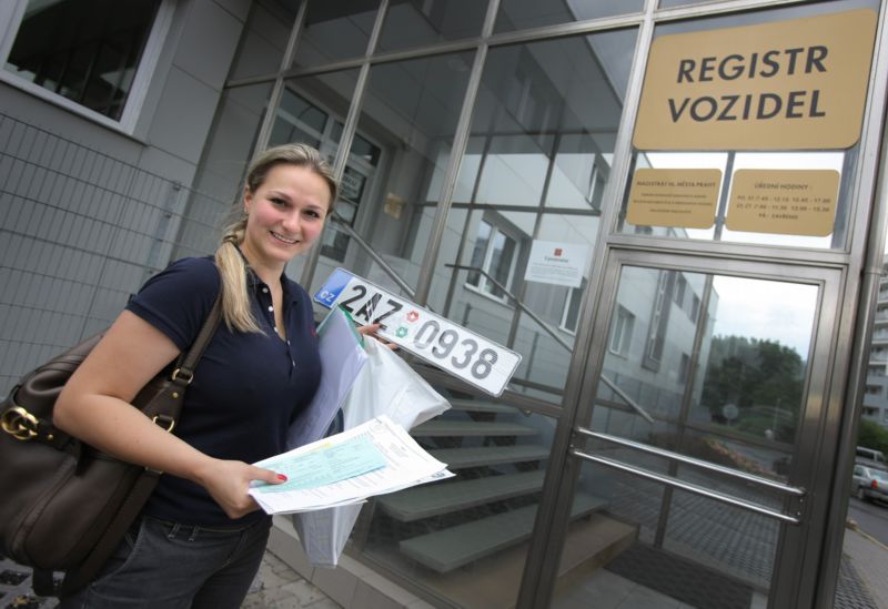 Nejčastějším přáním bylo mít na registrační značce svého vozu jméno, název firem či přezdívku. Nejčastějším přáním bylo mít na registrační značce svého vozu jméno, název firem či přezdívku.