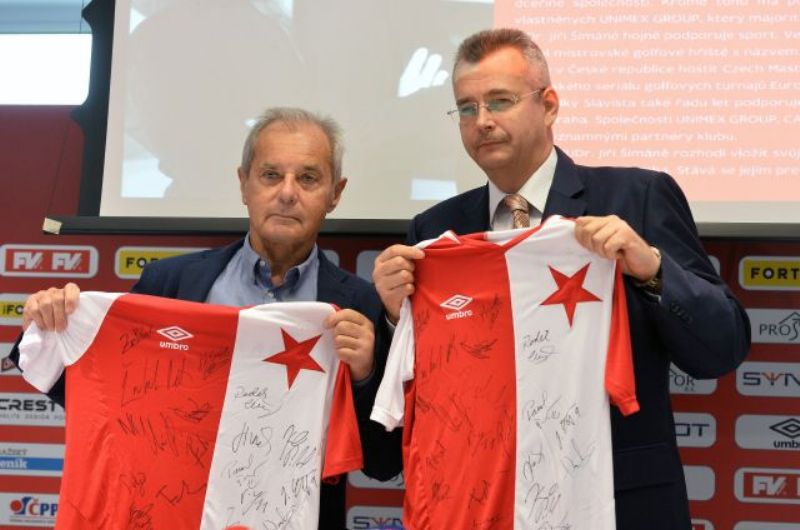 Jiří Śimáně a Jaroslav Tvrdík, členové představenstva Slavie.