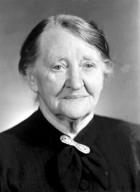 Legendou filmového plátna se Terezie Brzková stala až v důchodovém věku. Legendou filmového plátna se Terezie Brzková stala až v důchodovém věku.