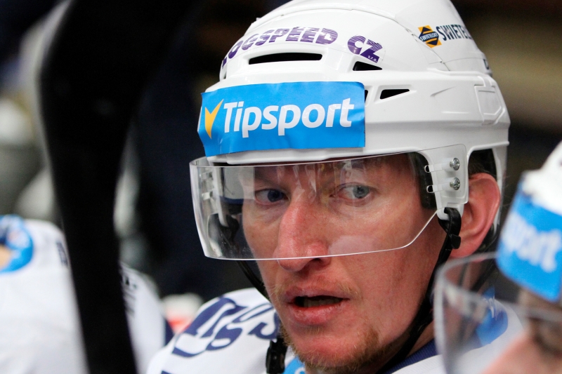Hokejový útočník Marcel Hossa předčasně končí v angažmá v extraligovém Třinci. Hokejový útočník Marcel Hossa předčasně končí v angažmá v extraligovém Třinci.