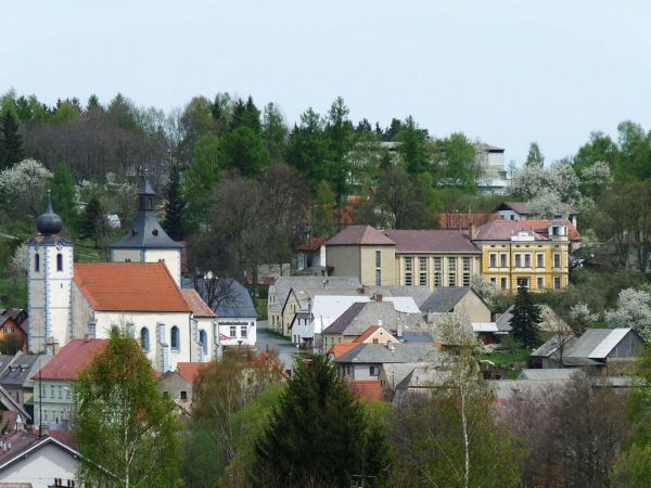 Hrady, zámky a další památky ve správě státu během minulého roku navštívilo rekordní počet lidí.