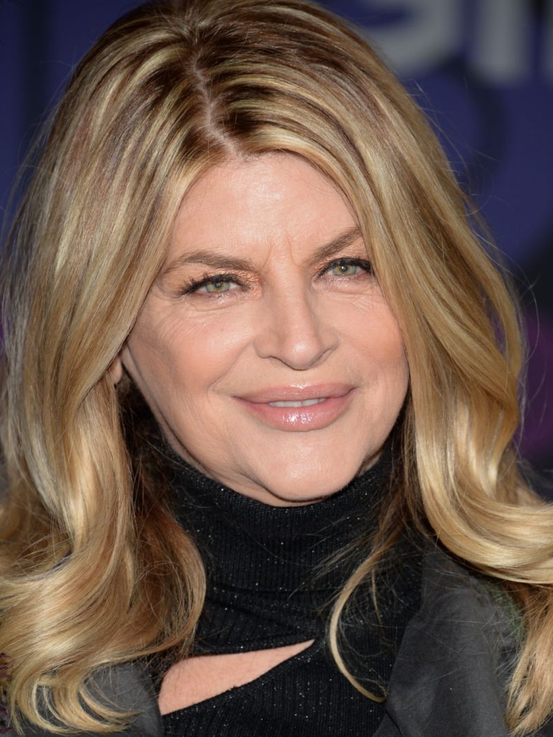 Kirstie Alley hledá mladého muže.