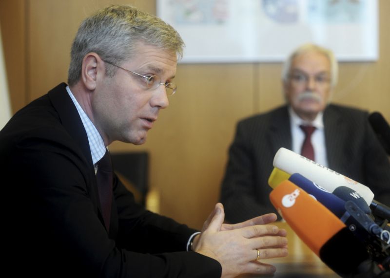 Předseda zahraničního výboru německého parlamentu Norbert Röttgen vnímá vztahy s Polskem jako zhoršené.
