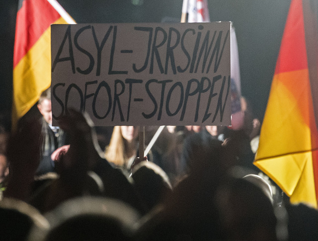  Demonstrace v německém Erfurtu iniciovaná euroskeptickou stranou Alternativa pro Německo (AfD) proti nekontrolované imigraci. 