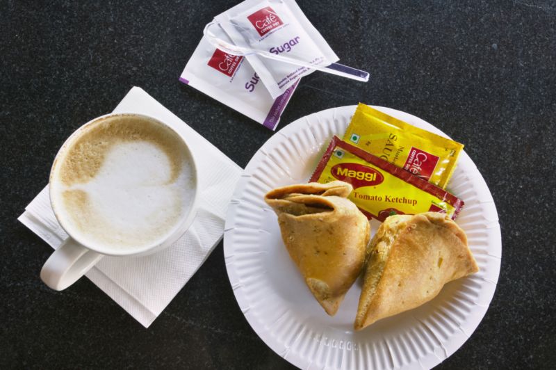 Prosté plněné taštičky samosa jsou na seznamu luxusních potravin.