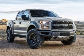Ford F-150 Raptor SuperCrew je nová karosářská varianta modelu F-150 Raptor.