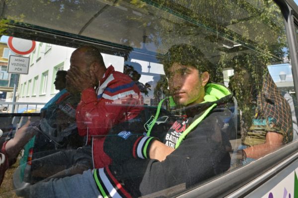 Uprchlíci v autobusu (ilustrační foto). 