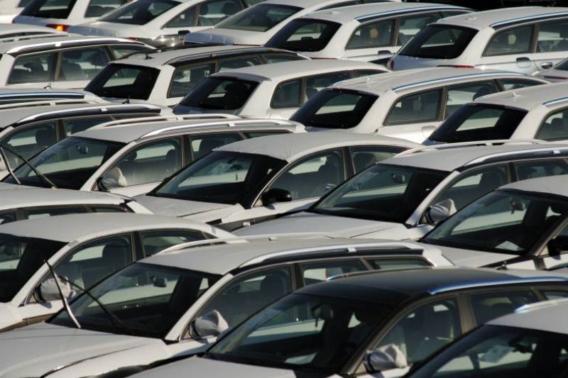 Prodej nových osobních automobilů v Evropské unii v loňském roce vzrostl druhý rok za sebou (ilustrační foto).