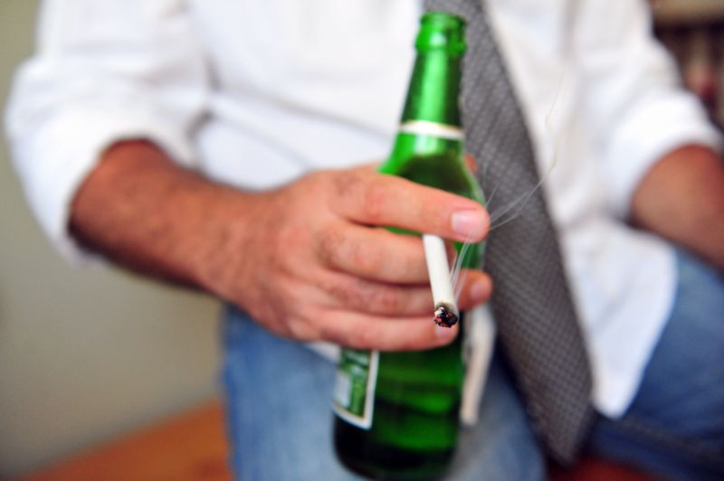 ČR chce zavádět kroky, které v tuzemsku povedou ke snížení spotřeby cigaret a alkoholu (ilustrační foto).