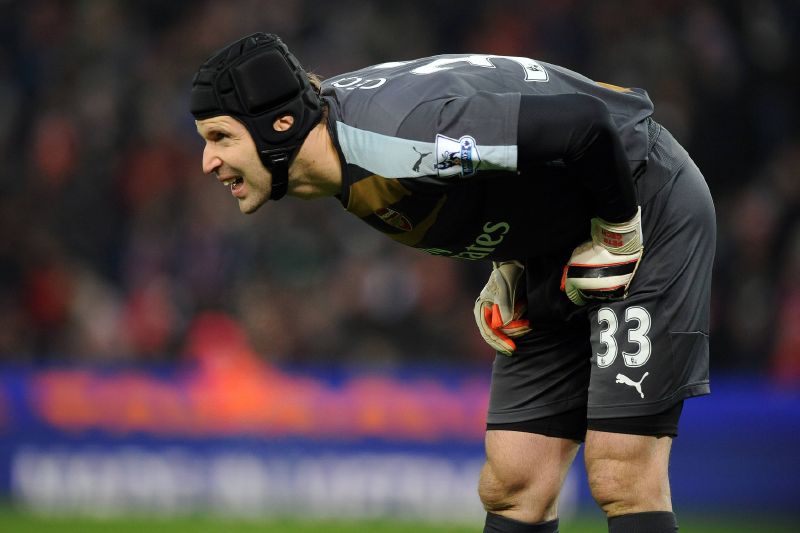 Gólman Petr Čech. 