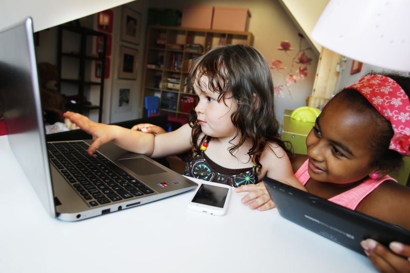 Využití hry při terapii omezí u autistů jejich problémové chování, tvrdí odborník (ilustrační foto).