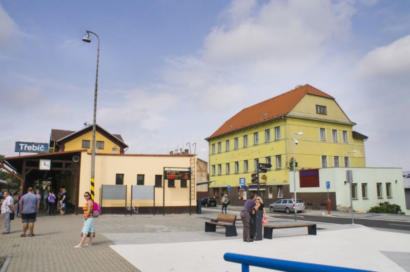 V minulosti byla z evropských fondů financována například rekonstrukce přestupního terminálu na třebíčském nádraží (ilustrační foto).