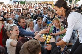 Miss roku 2008 Eliška Bučková, narozená 23. července 1989 v moravském Hodoníně, na prvním ročníku Garden Food Festivalu v Olomouci.