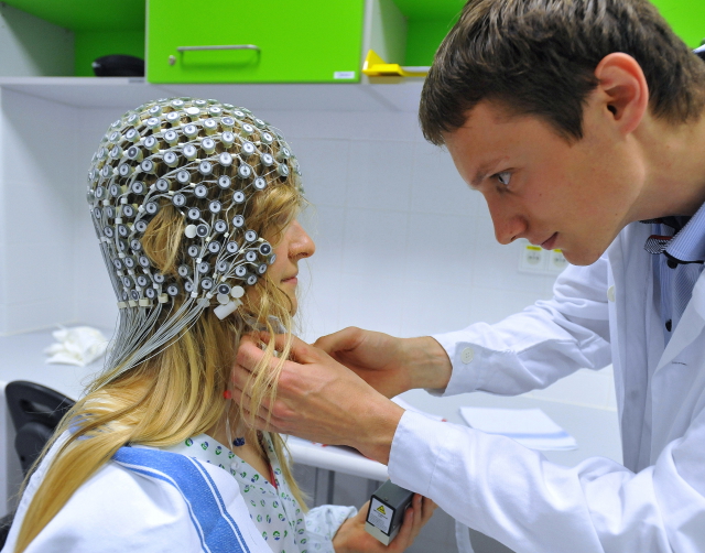 Tomograf ve Středoevropském technologickém institutu v Brně. Přístroj pomáhá při výzkumu závažných onemocnění, jako je epilepsie, schizofrenie, Alzheimerova a Parkinsonova choroba.