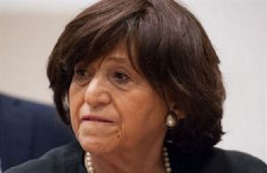 Angela Oroszová.