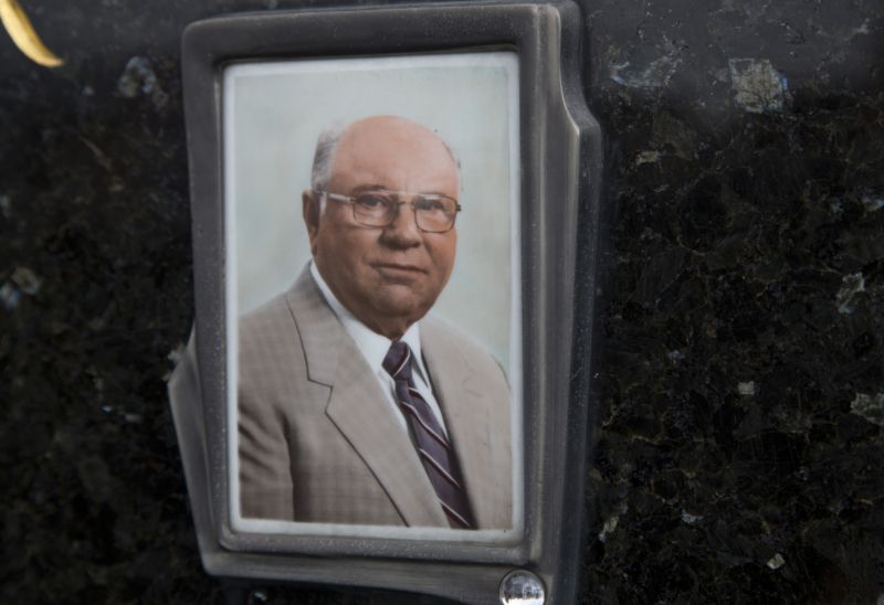 Jakob Frank Denzinger, původem z chorvatského Osijeku. Jakob Frank Denzinger, původem z chorvatského Osijeku.