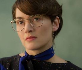 Herečka Kate Winslet v roli Joanny Hoffmanové ve filmu Steve Jobs.
