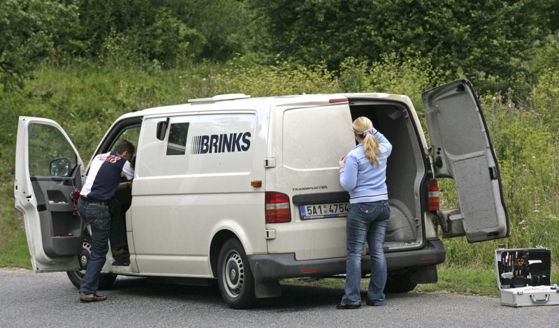 Vykradená dodávka společnosti Brink's C.L.
