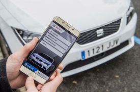 Mobilní telefon představuje i digitální klíček k vozu.