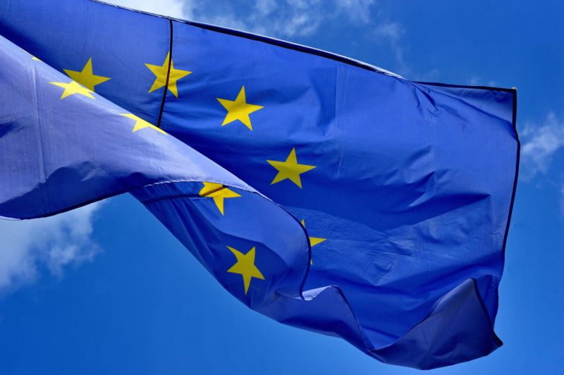 Migrační krize a riziko odstupu Británie z EU snižuje atraktivitu členství. Migrační krize a riziko odstupu Británie z EU snižuje atraktivitu členství.