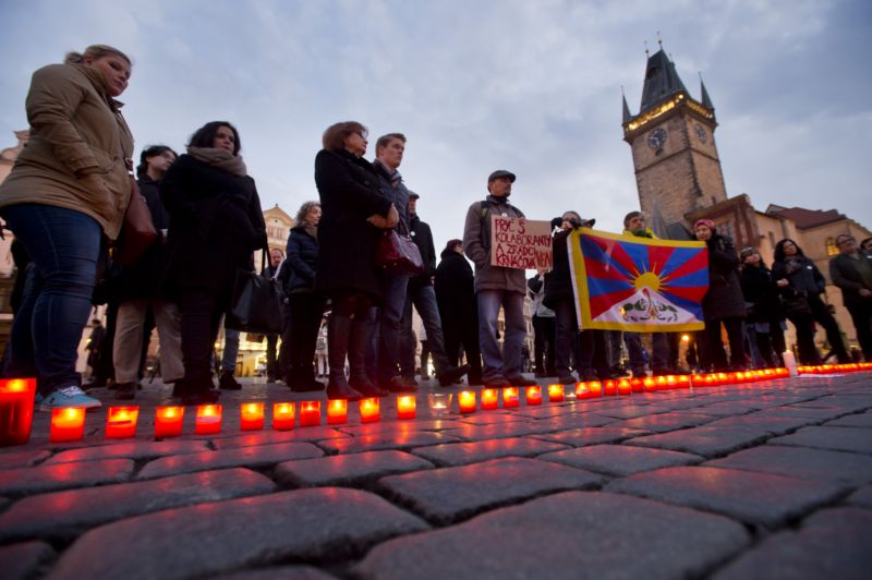 Pietní shromáždění u příležitosti výročí únorového komunistického převratu uspořádala platforma Bezkomunistů.cz na Staroměstském náměstí v Praze. Pietní shromáždění u příležitosti výročí únorového komunistického převratu uspořádala platforma Bezkomunistů.cz na Staroměstském náměstí v Praze.