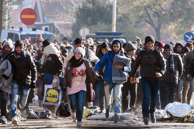Migranti na hranici Slovinska s Rakouskem.