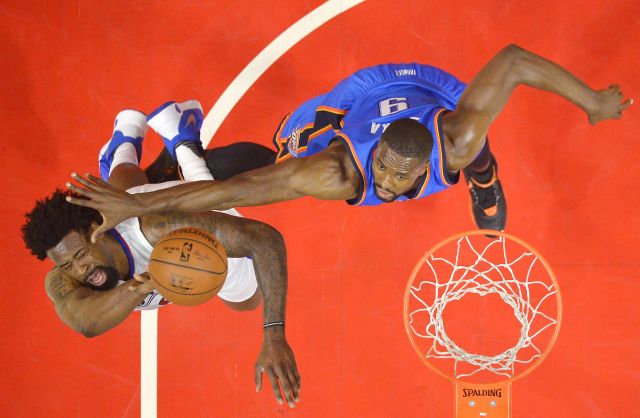 Momentka ze zápasu Oklahomy s Clippers.