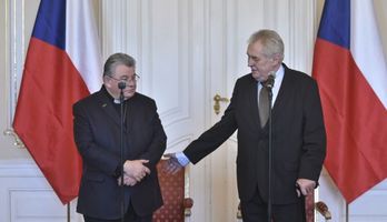 Miloš Zeman (vpravo) a Dominik Duka.