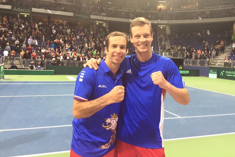 Radek Štěpánek s Tomášem Berdychem vyhráli v Německu čtyřhru. Česko je blízko čtvrtfinále Davis Cupu.