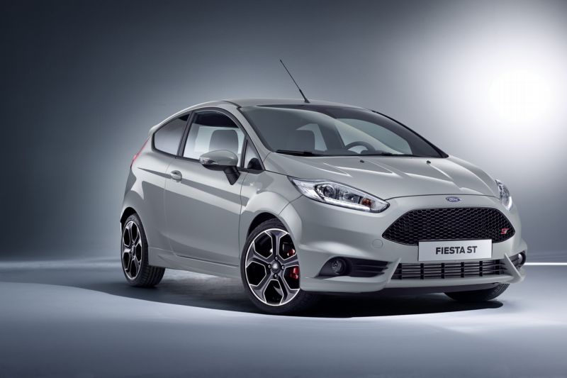 Nejrychlejší sériově vyráběná fiesta v historii, to je nový model Fiesta ST2000.