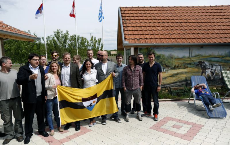 Příznivci Liberlandu.